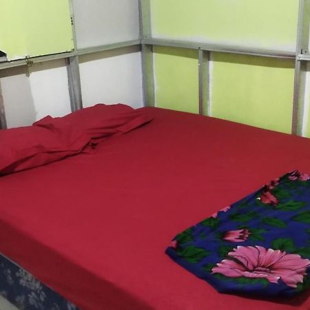 Agus Family Homestay لابوان باجو المظهر الخارجي الصورة