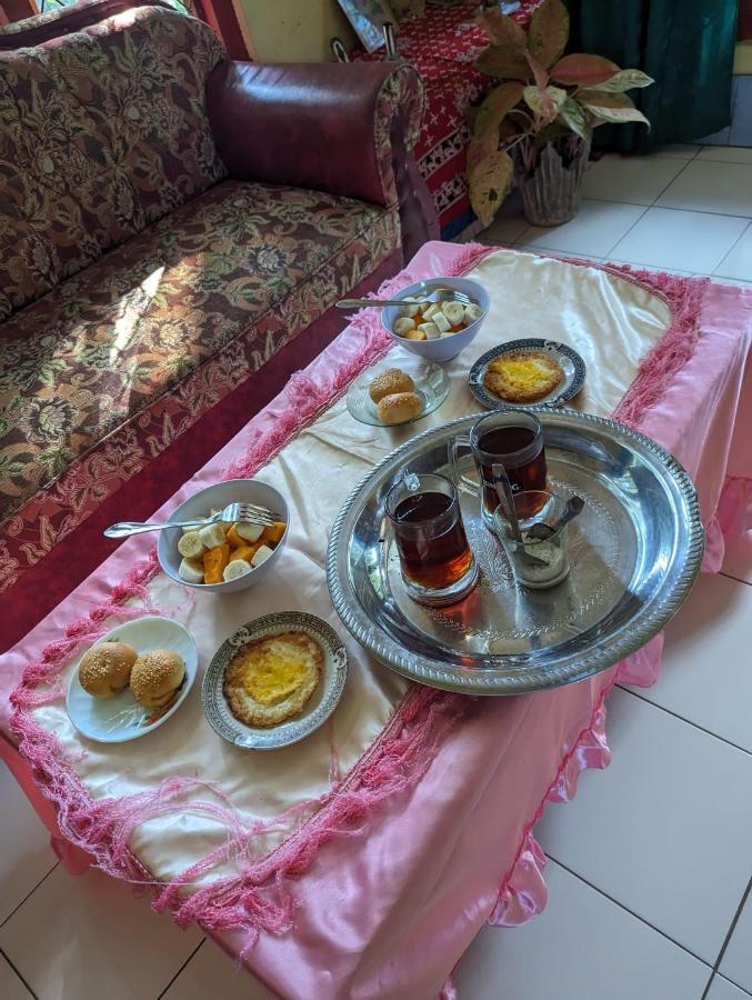 Agus Family Homestay لابوان باجو المظهر الخارجي الصورة